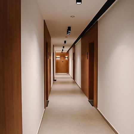 Urban Plaza - Aparthotel Braszów Zewnętrze zdjęcie