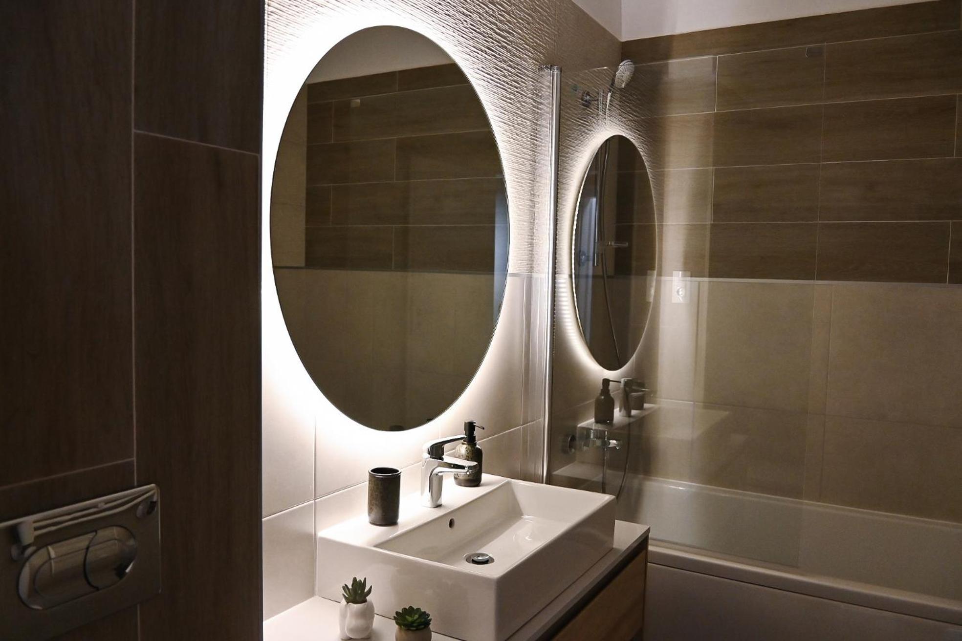 Urban Plaza - Aparthotel Braszów Zewnętrze zdjęcie