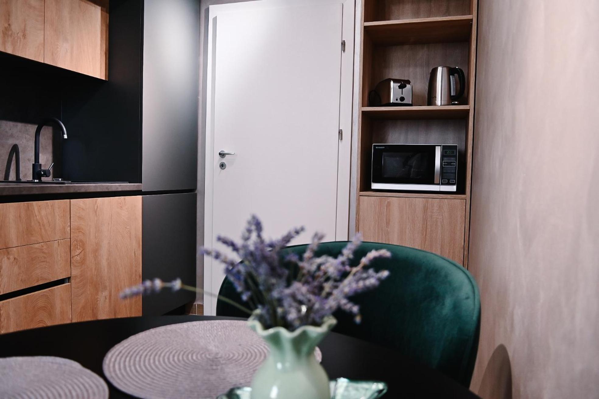 Urban Plaza - Aparthotel Braszów Zewnętrze zdjęcie
